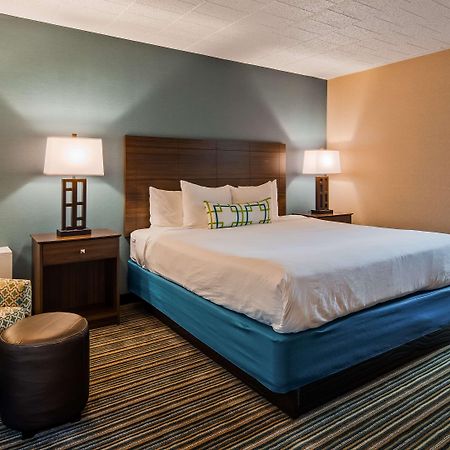 Best Western Woodhaven Inn Buitenkant foto