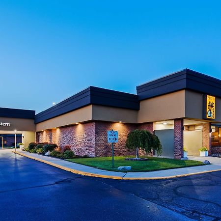 Best Western Woodhaven Inn Buitenkant foto