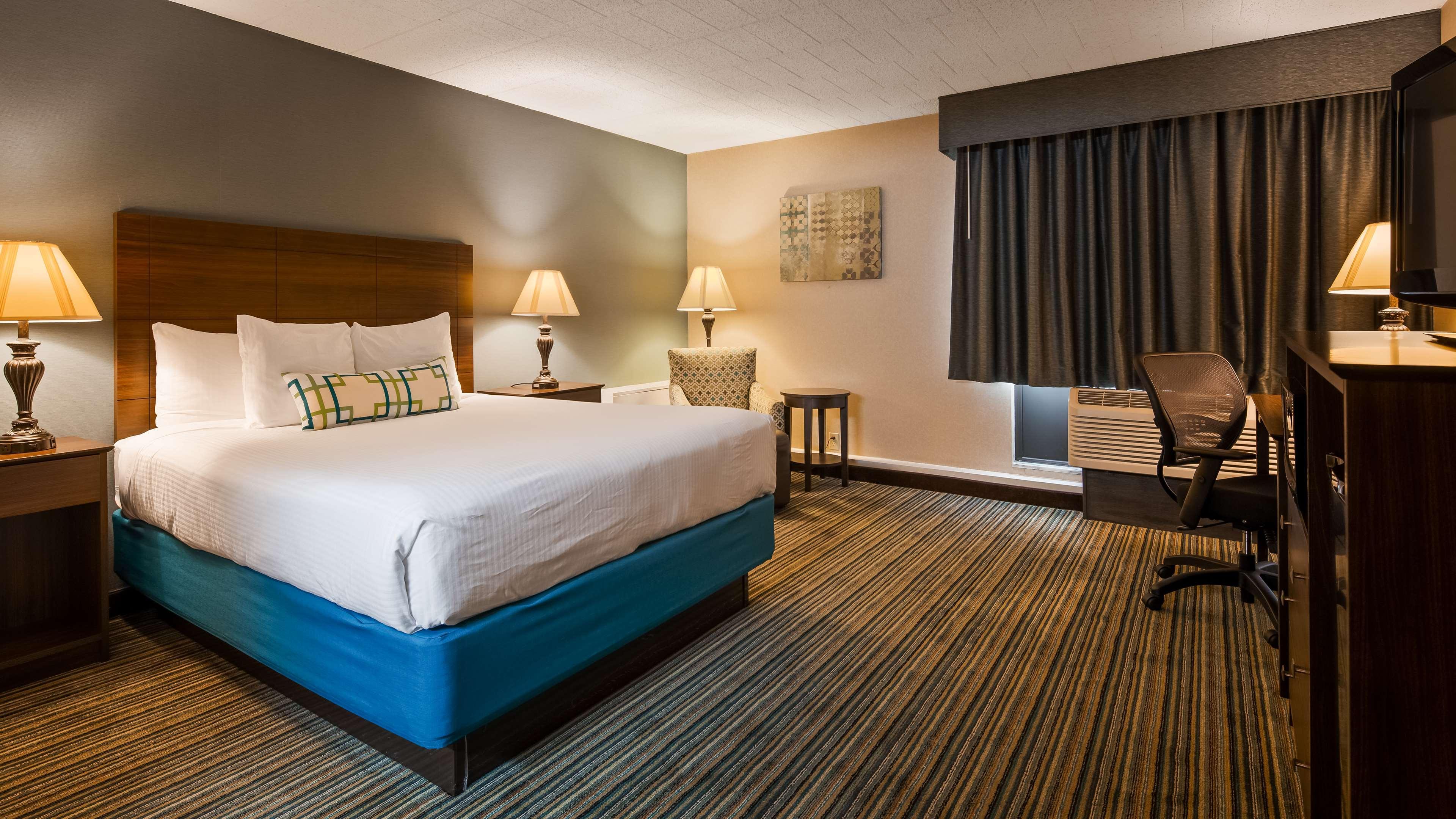 Best Western Woodhaven Inn Buitenkant foto