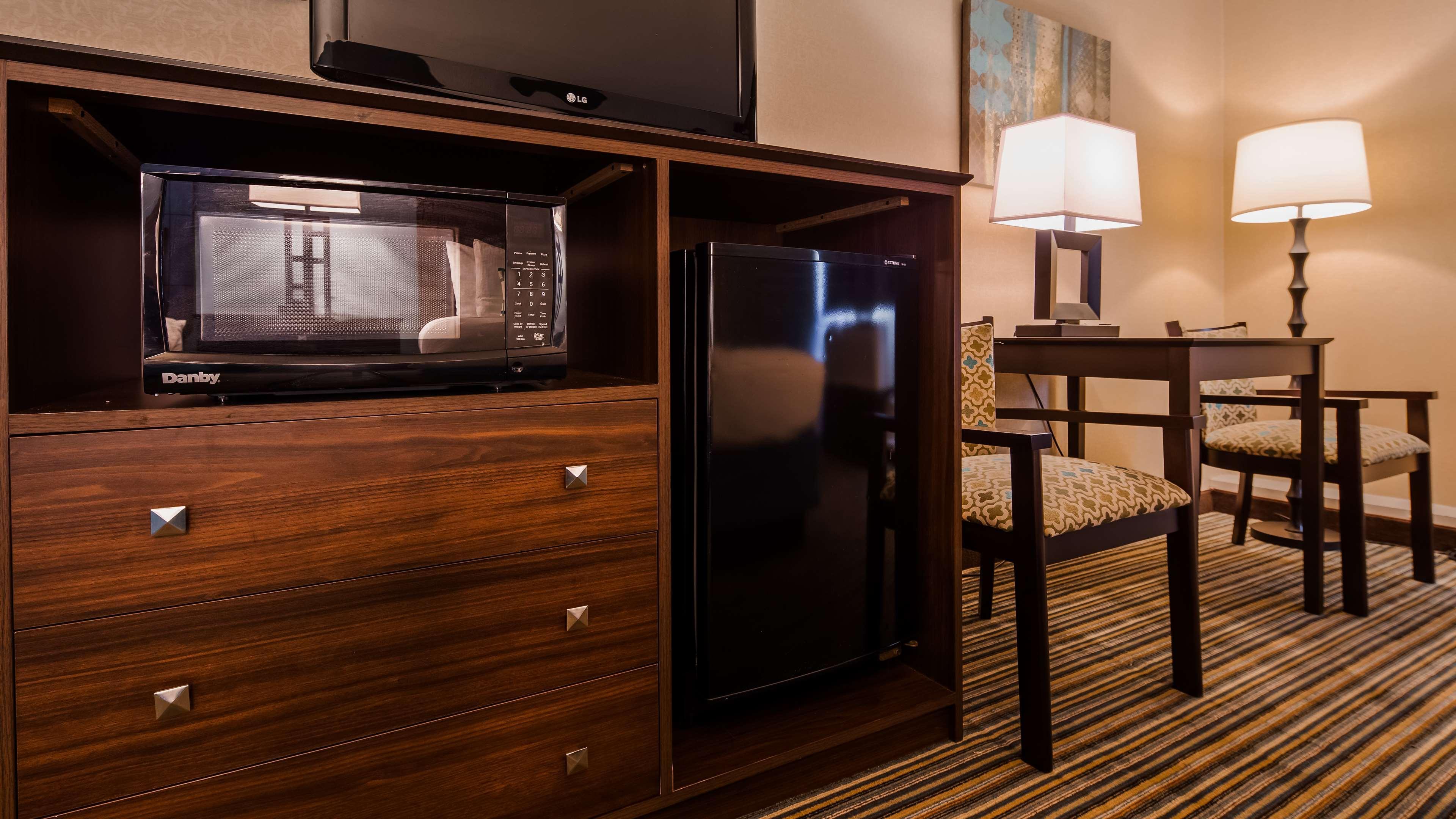 Best Western Woodhaven Inn Buitenkant foto