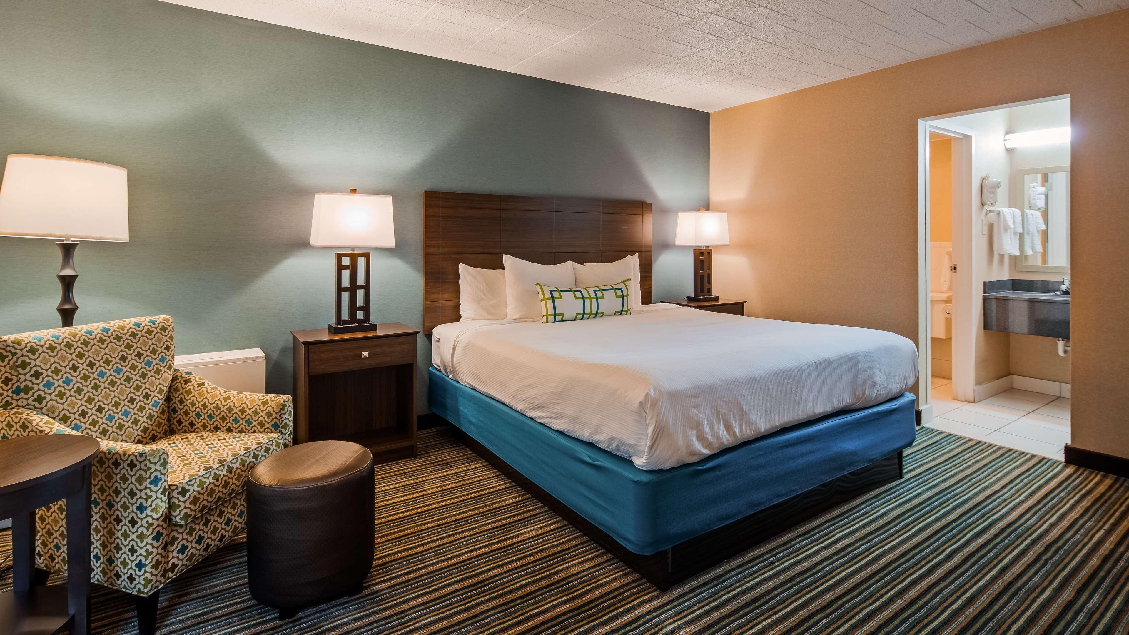 Best Western Woodhaven Inn Buitenkant foto