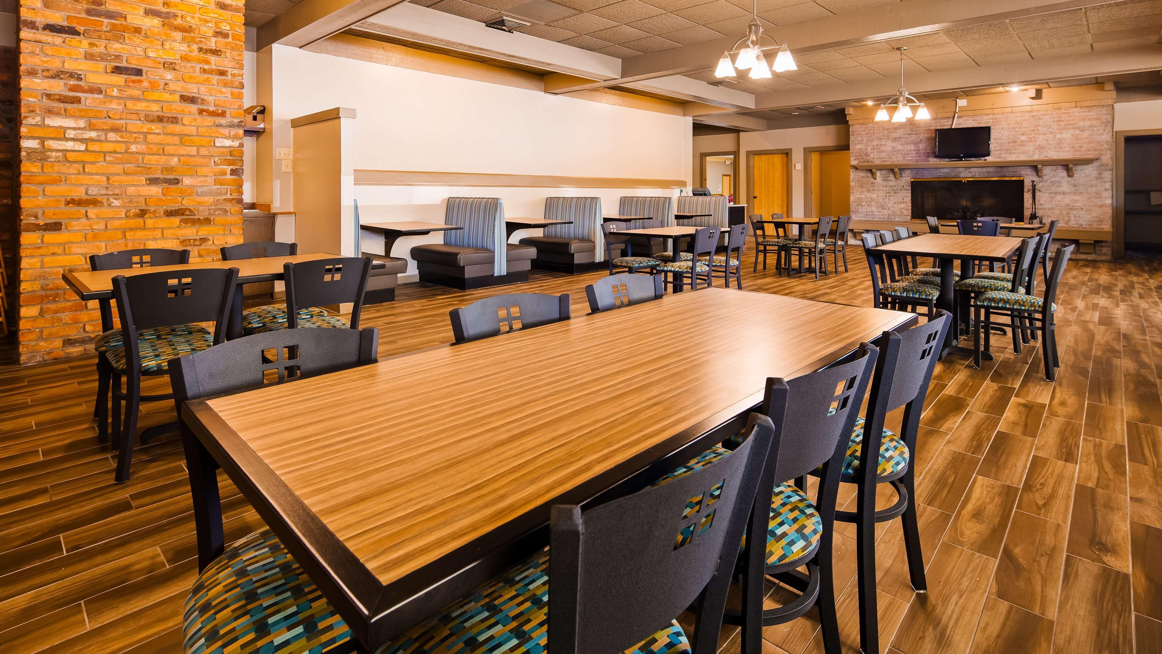 Best Western Woodhaven Inn Buitenkant foto