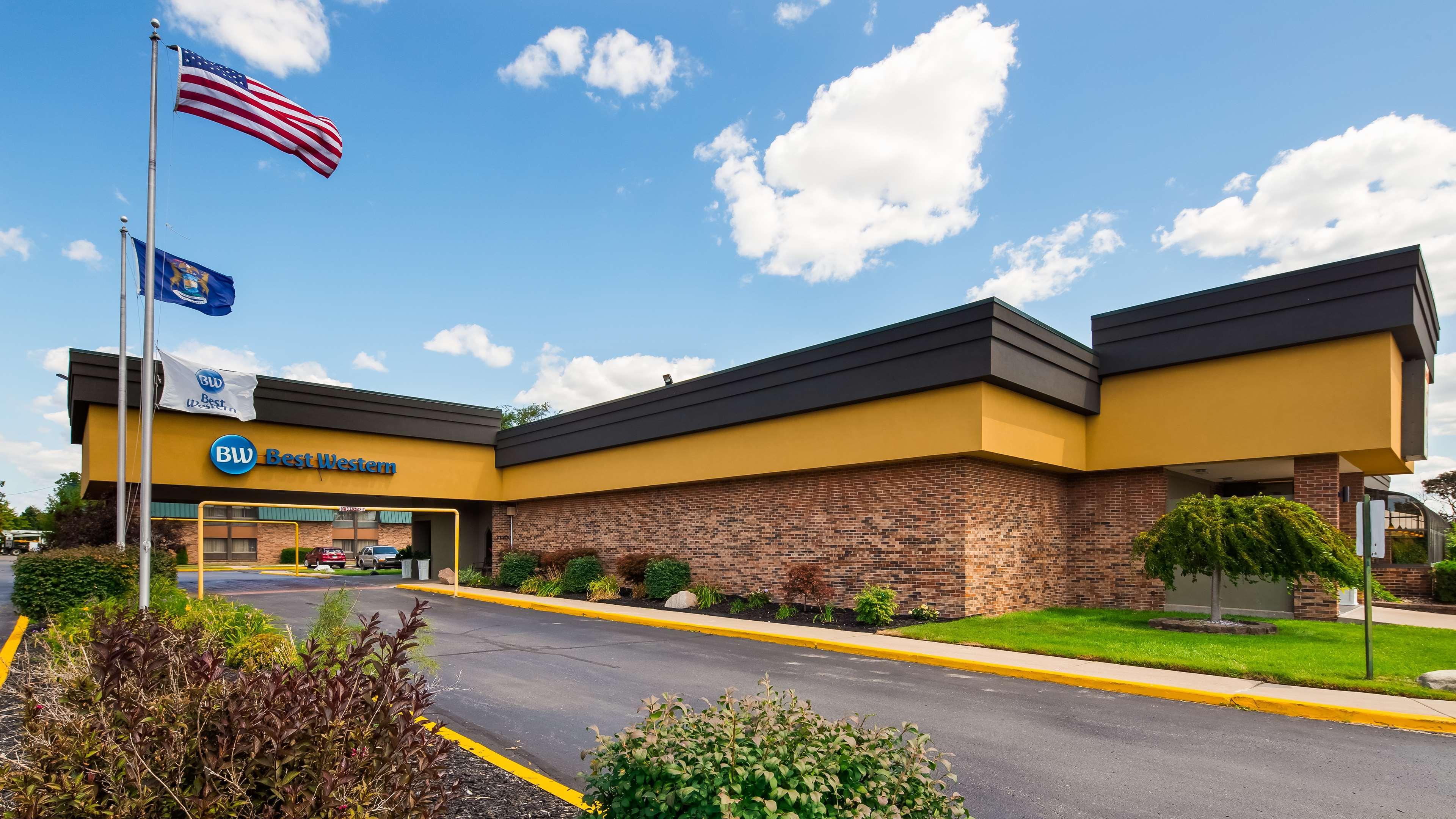 Best Western Woodhaven Inn Buitenkant foto