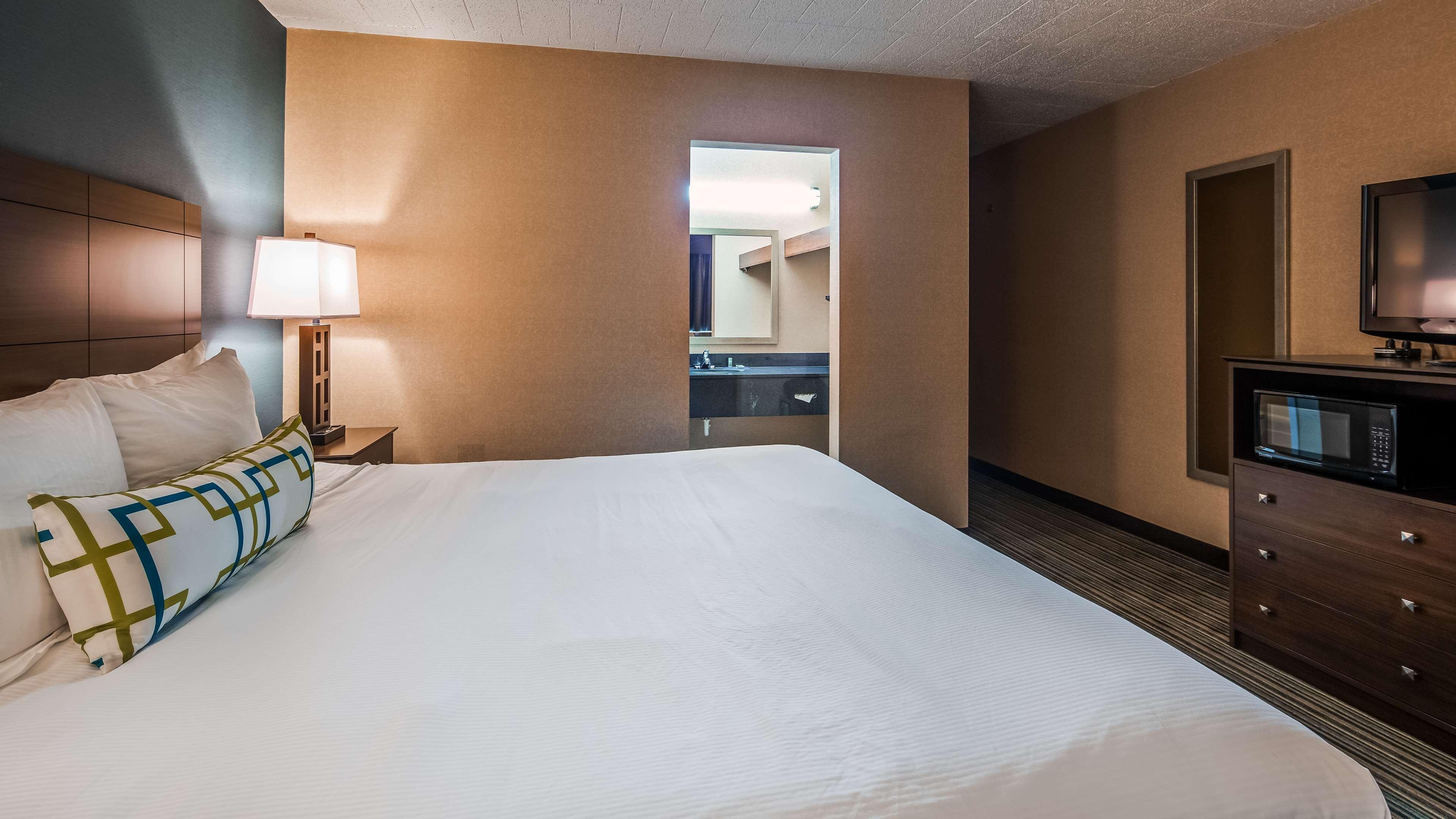 Best Western Woodhaven Inn Buitenkant foto