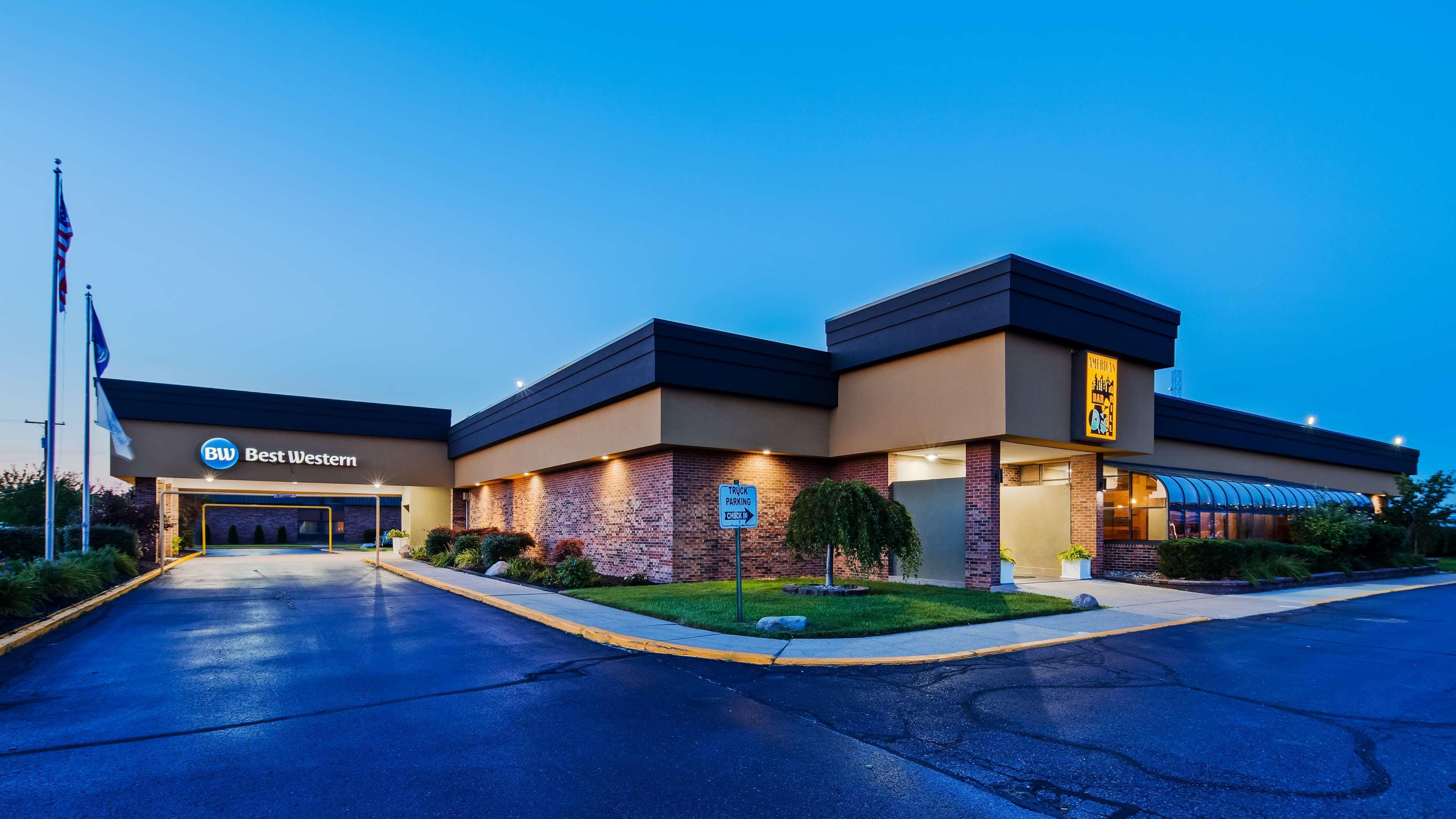 Best Western Woodhaven Inn Buitenkant foto