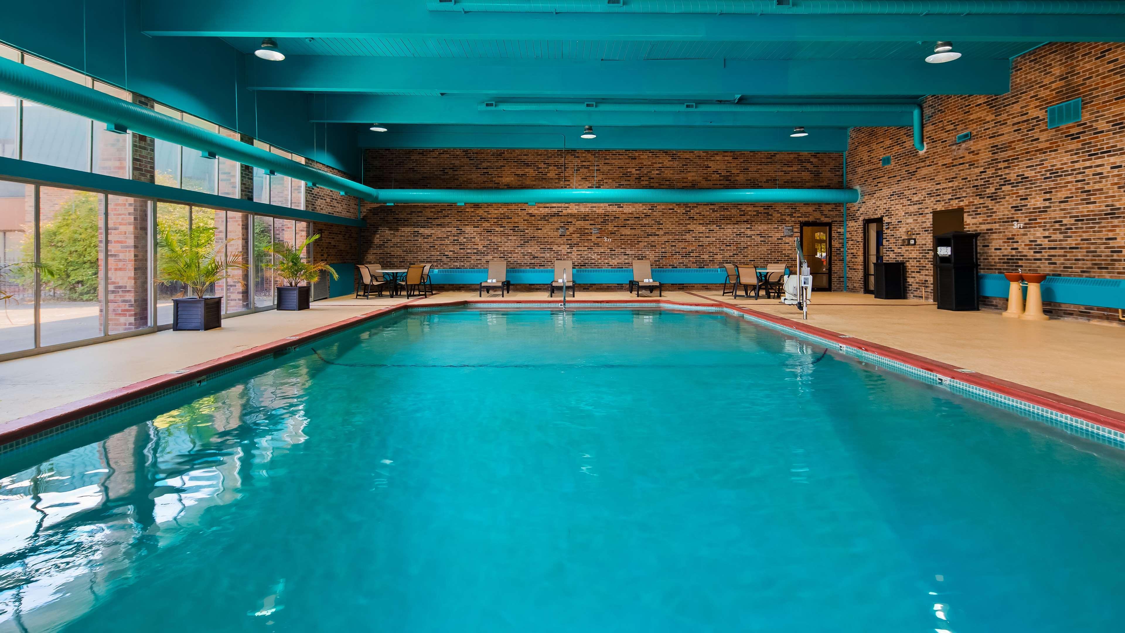 Best Western Woodhaven Inn Buitenkant foto